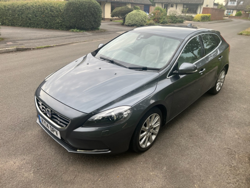 Volvo V40 image 9