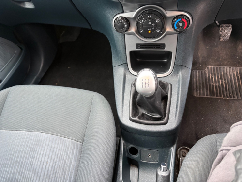 Ford fiesta image 17