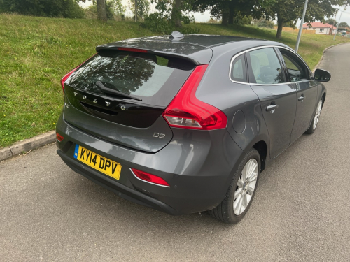 Volvo V40 image 4