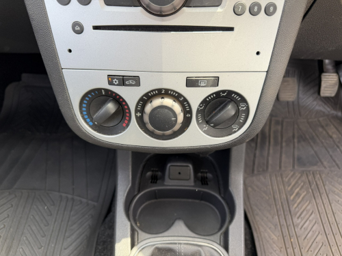 Vauxhall CORSA image 19