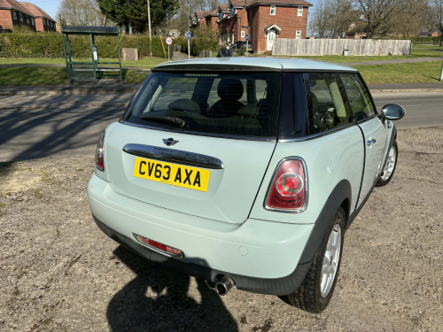 Mini One image 4