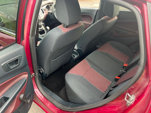 Ford FIESTA TITANIUM image 14