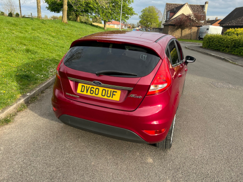 Ford FIESTA TITANIUM image 4