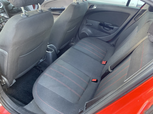 Vauxhall Corsa sxi image 12