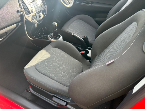 Hyundai I20 image 16