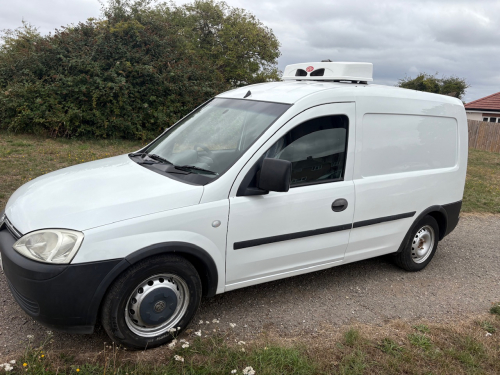 Vauxhall Combo image 8
