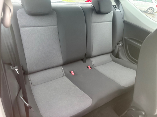 Volkswagen Up image 14