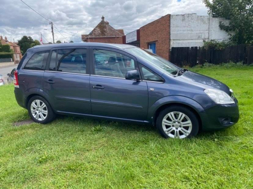 Vauxhall Zafira image 2