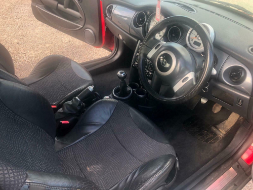 Mini Cooper 1.6 image 12