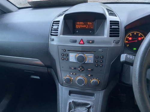 Vauxhall ZAFIRA image 21