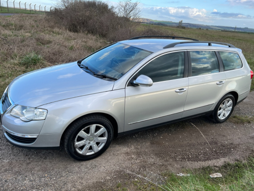 Volkswagen PASSAT image 8