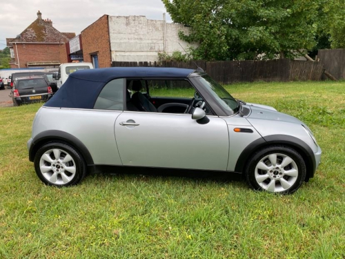 Mini Cooper image 7