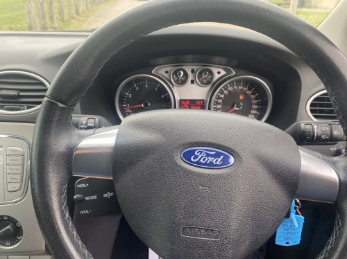 Ford Focus image 20