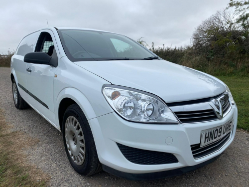 Vauxhall ASTRA image 13