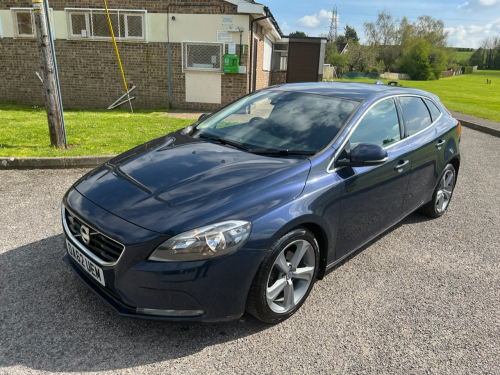 Volvo V40 image 8