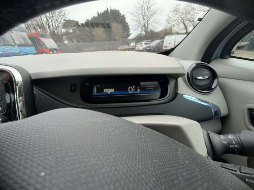 Renault zoe image 14
