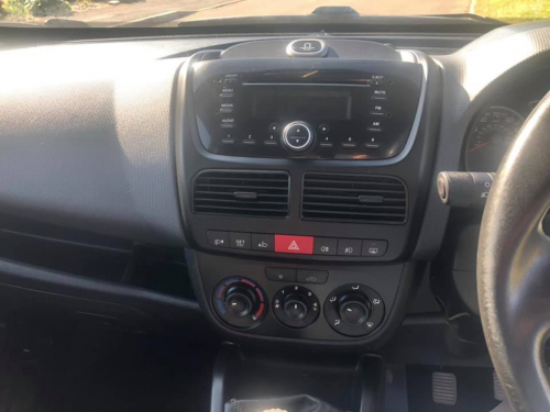 Fiat Doblo 1.6 Eleganza image 9