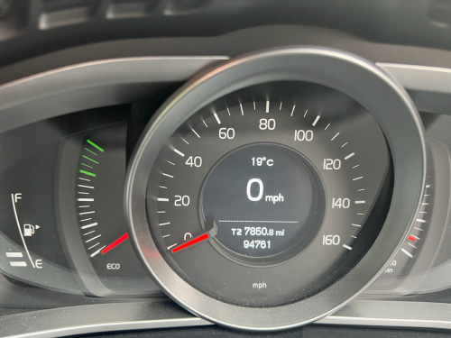 Volvo V40 image 21