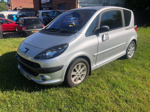 Peugeot 1007 image 10
