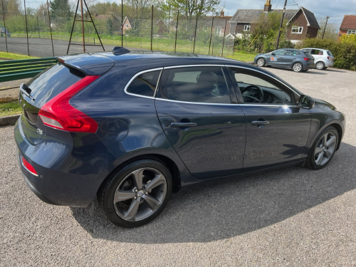 Volvo V40 image 3