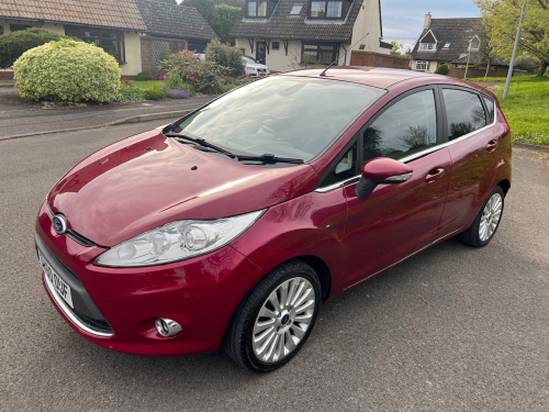Ford FIESTA TITANIUM image 9