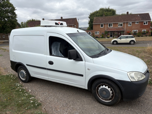 Vauxhall Combo image 2