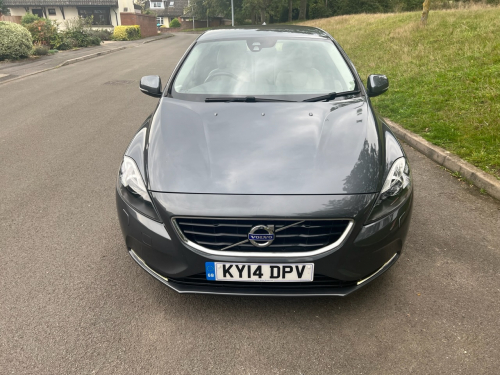 Volvo V40 image 10