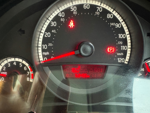 Volkswagen Up image 15