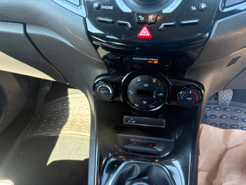 Ford FIESTA image 19