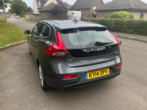 Volvo V40 image 6