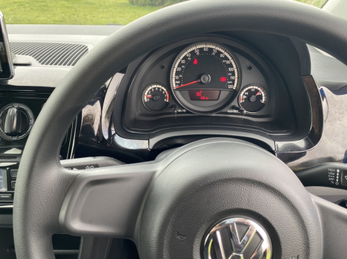 VW UP image 18