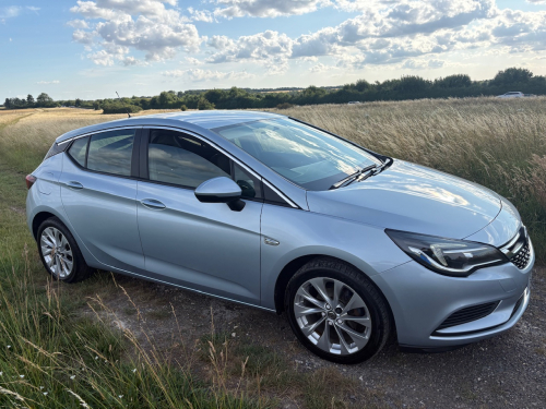 Vauxhall ASTRA image 2