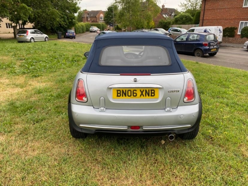 Mini Cooper image 9
