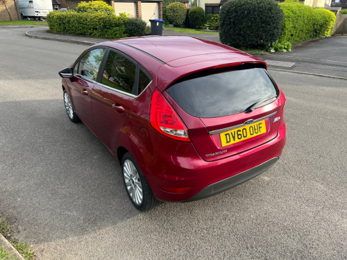 Ford FIESTA TITANIUM image 6