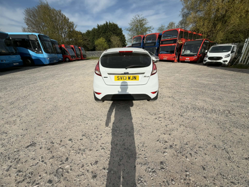 Ford FIESTA image 7