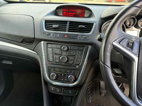 Vauxhall MOKKA image 6