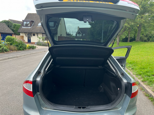 Ford MONDEO TDCI image 13