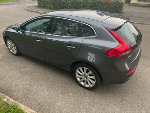 Volvo V40 image 7