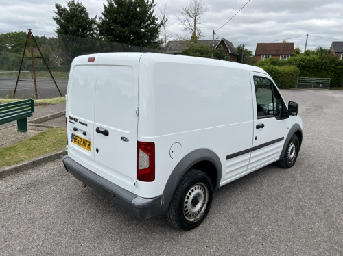 Ford TRANSIT CONNECT image 4