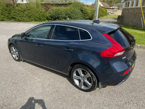 Volvo V40 image 6