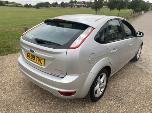 Ford Focus image 5