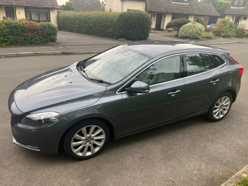 Volvo V40 image 8