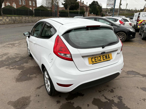 Ford FIESTA image 6