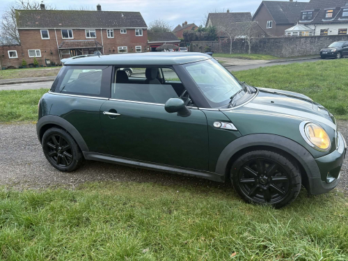 Mini COOPPER S image 2